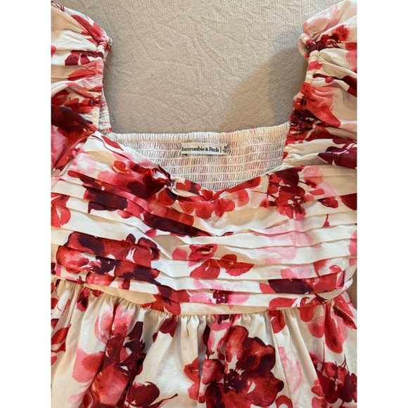 ABERCROMBIE & FITCH A&F EMERSON RUCHED PUFF SLEEVE Red White Floral DRESS Medium - Picture 3 of 6